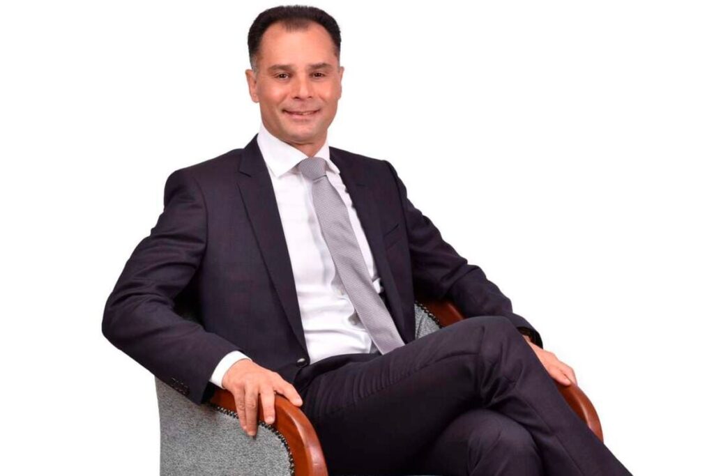 Seddiq Hassani, dirigeant marocain de LafargeHolcim, incarne expertise, innovation et leadership, inspirant le Maroc et l’Afrique